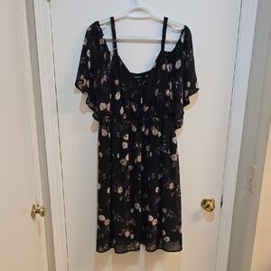Torrid 1x  Black Floral Midi Dress